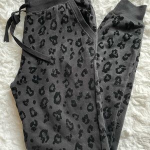 Z Supply Animal Print Jogger XS